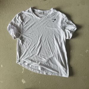 Women’s Gymshark Asymmetric White Short Sleeve Athletic Shirt Size Medium